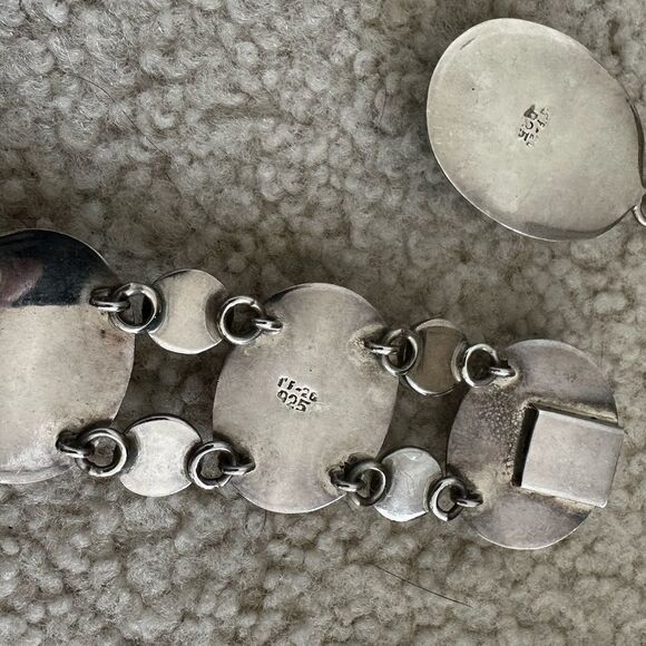 Turquoise and Silver Women's Bracelet - Picture 5 of 7